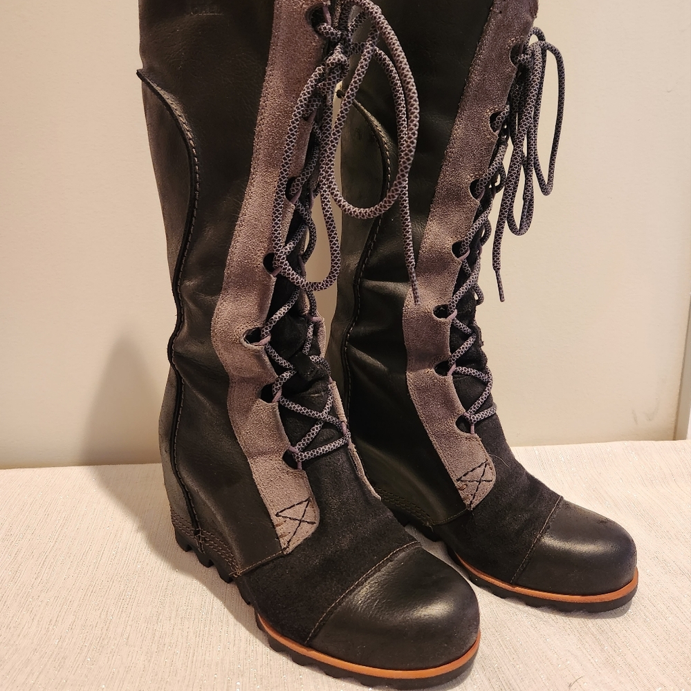 Sorel Cate the Great wedge leatger boots size 8.5